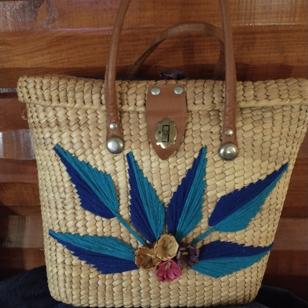 Tapestry tote med